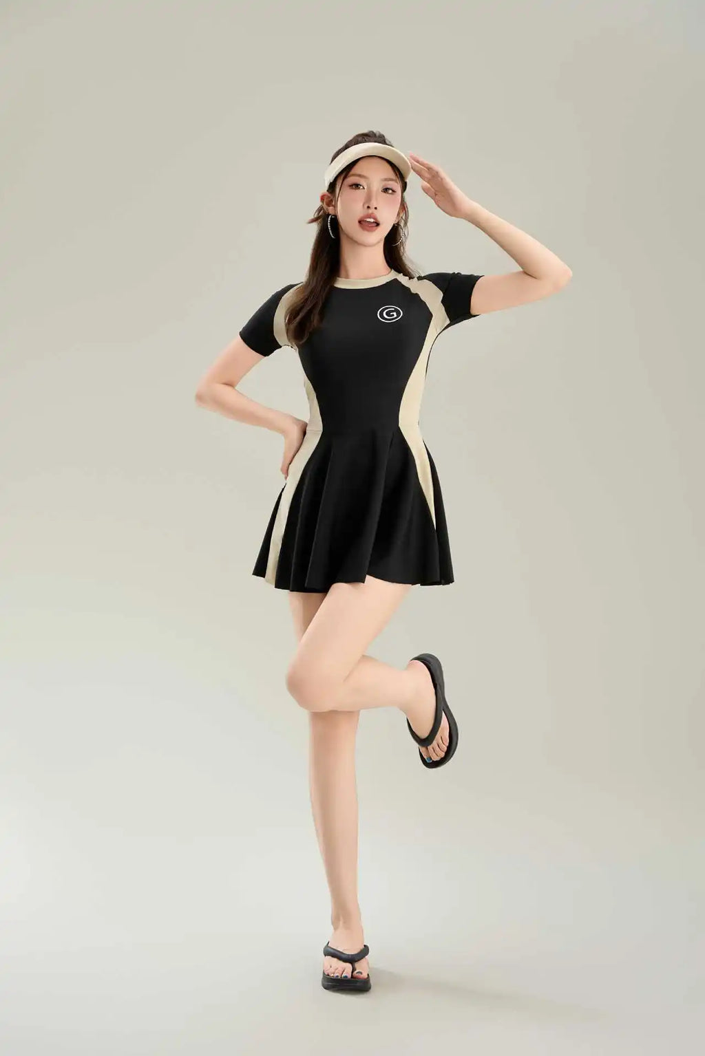 New One-piece Swimsuit for Women, Featuring A High-end and Slimming Feel, Perfect for Swimming and Soaking in Hot Springs