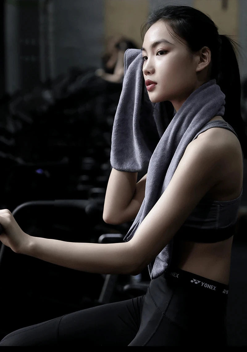 Fitness Towel for Sports Quick-Drying Towel Gym Equipment Sweat Pad Towel soft and lightweight for gym swimming yoga beach