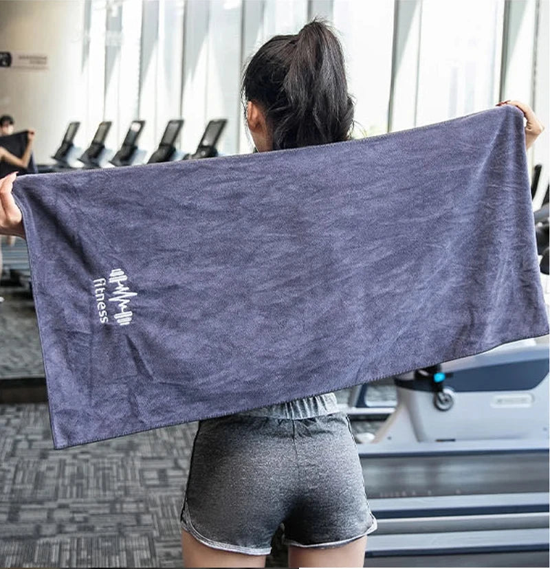 Fitness Towel for Sports Quick-Drying Towel Gym Equipment Sweat Pad Towel soft and lightweight for gym swimming yoga beach