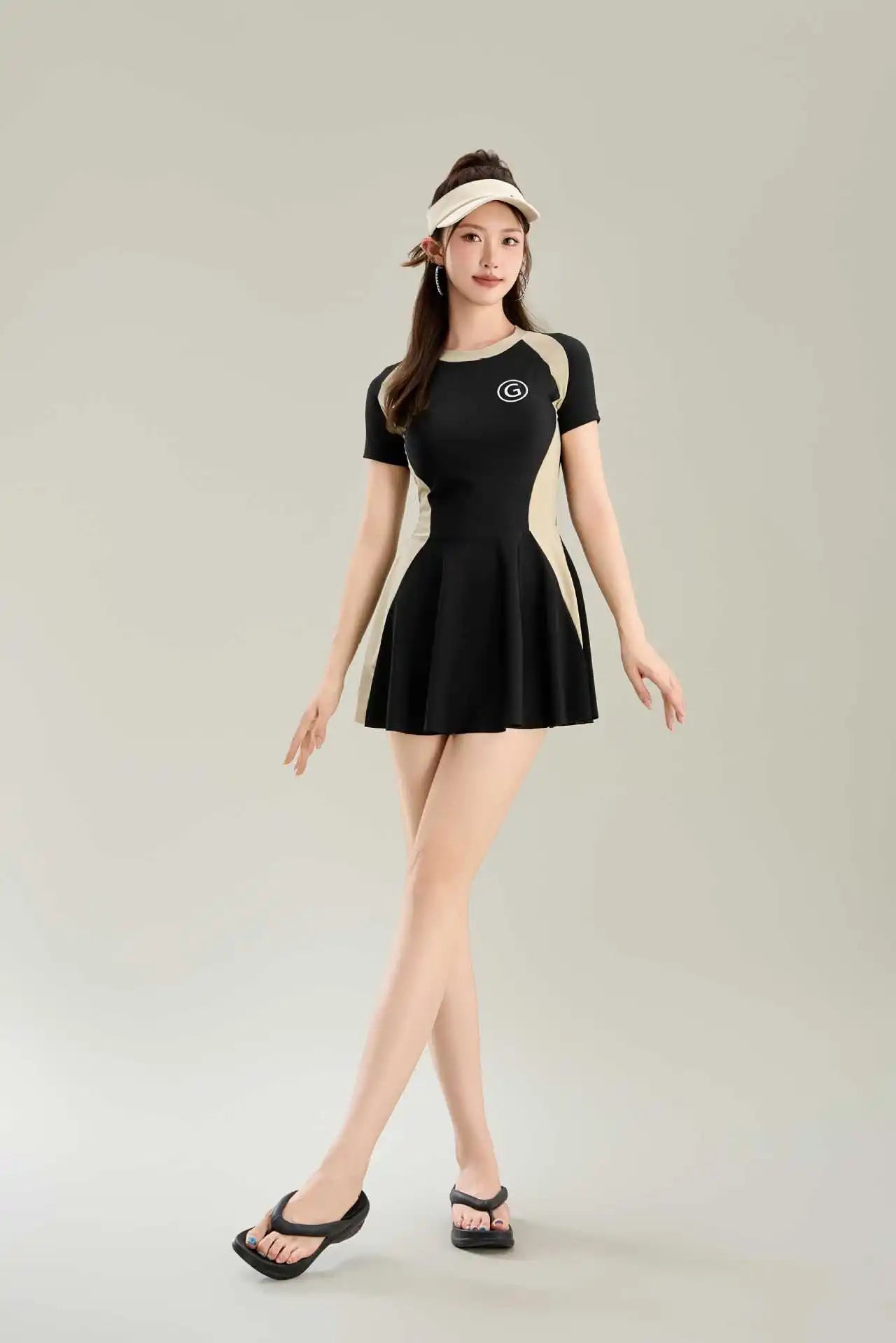 New One-piece Swimsuit for Women, Featuring A High-end and Slimming Feel, Perfect for Swimming and Soaking in Hot Springs