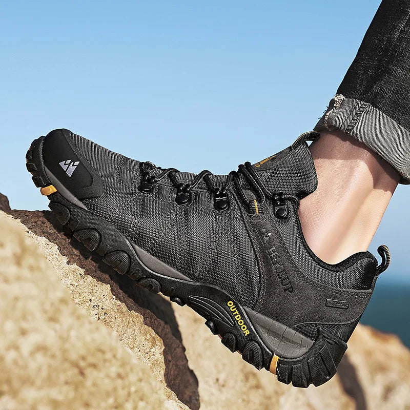 HIKEUP Non-slip Men Hiking Shoes Breathable Outdoor Wear Resistant Splashproof Climbing Men Sneaker Tourism Mountain Shoes