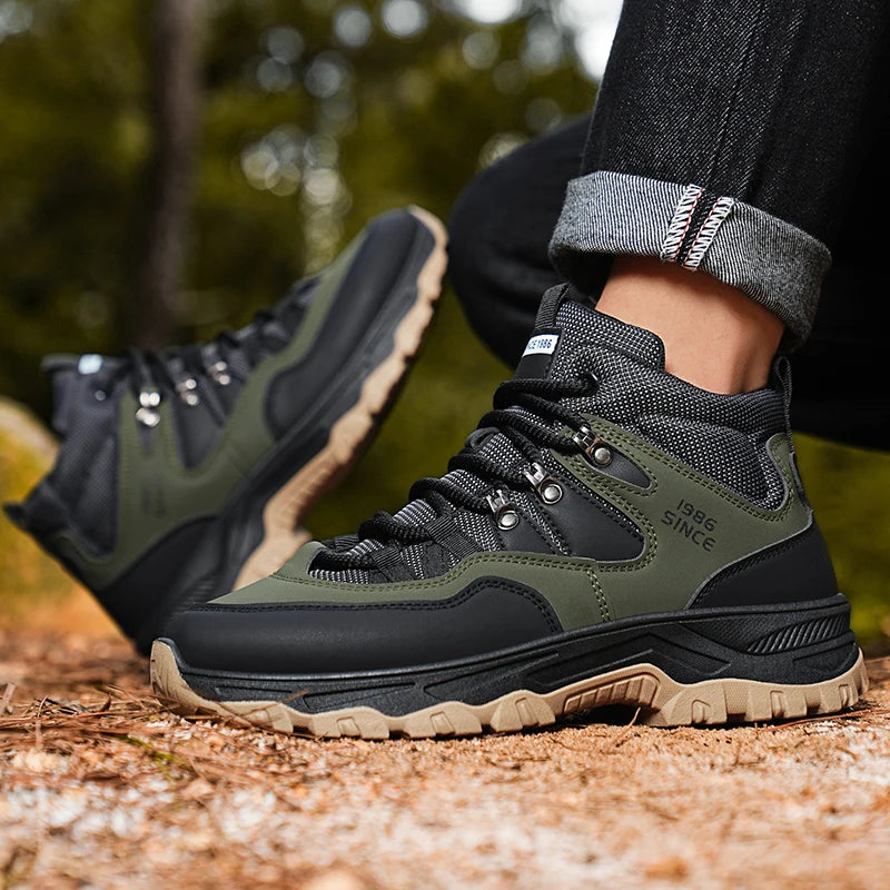 Hiking boots spring autumn new mem's casual sprots boots fashion anti slip soft sole comfort workwear boots youth outdoor boots